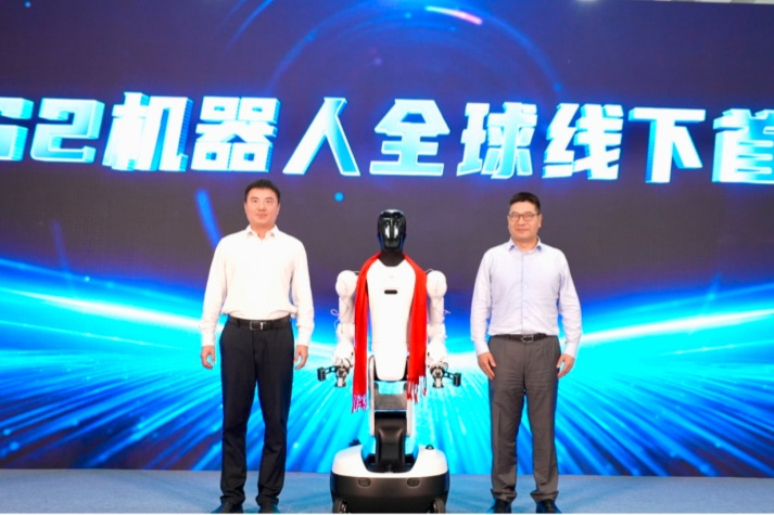智元机器人联合均普智能全球线下首发精灵G2！过亿订单完成首批交付